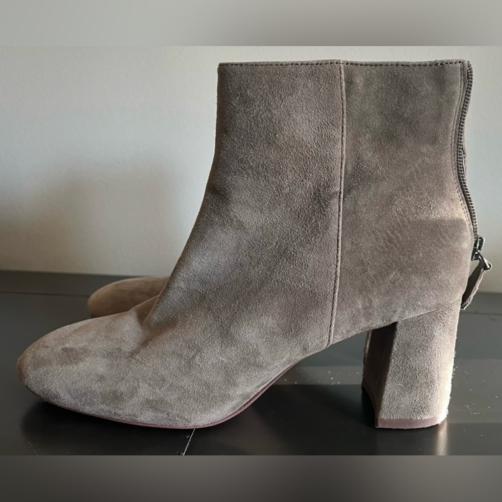 Sole Society Women’s Taupe Suede Ankle Boots Size 7